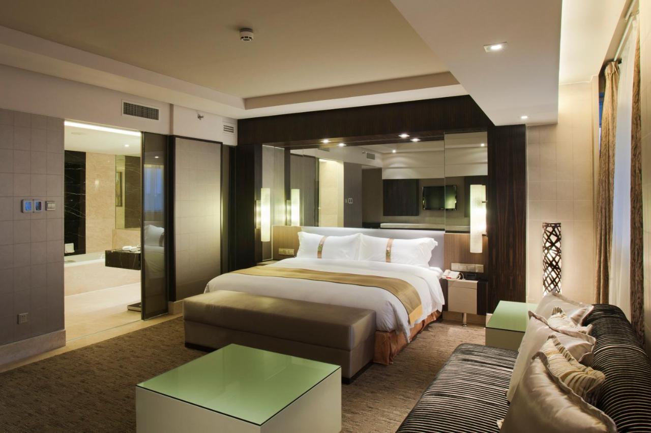 Holiday Inn Hangzhou City Center Номер фото